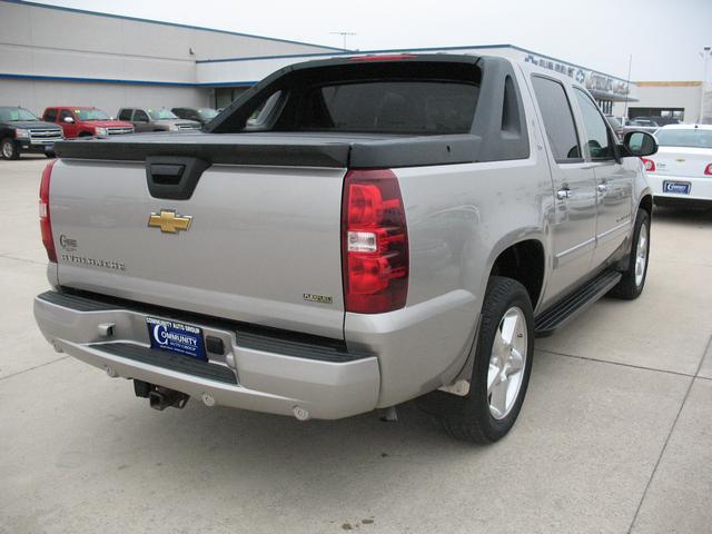 2008 Chevrolet Avalanche Unknown