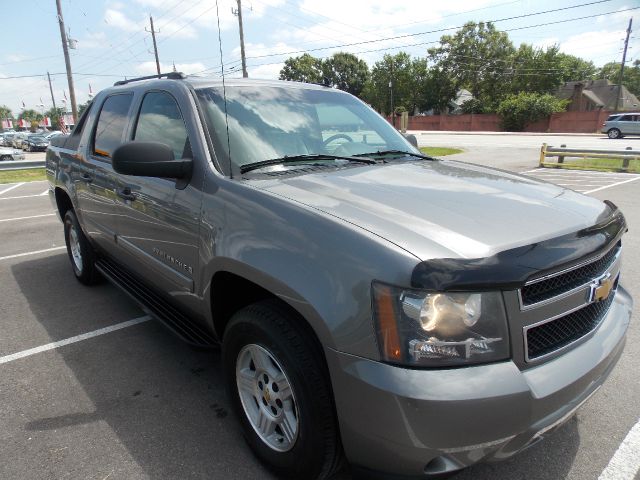 2008 Chevrolet Avalanche SXT Wheelchair Accessible Van