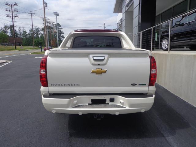 2011 Chevrolet Avalanche SLE SLT WT