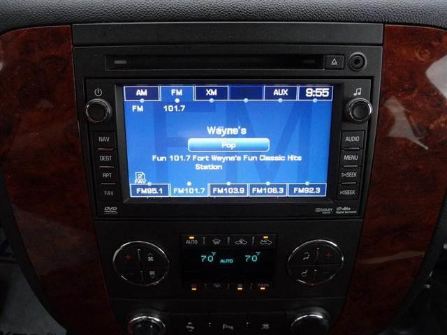 2011 Chevrolet Avalanche SV 4dr SUV