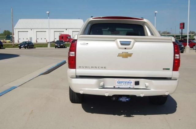 2011 Chevrolet Avalanche Unknown