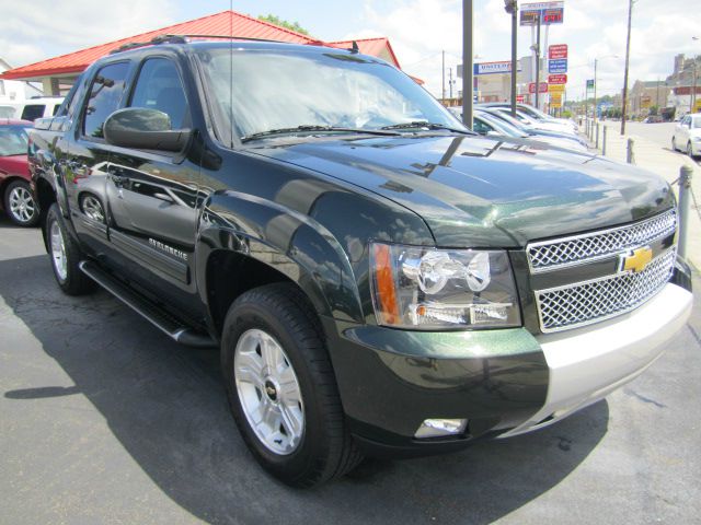2013 Chevrolet Avalanche SLT Extended Quad Cab