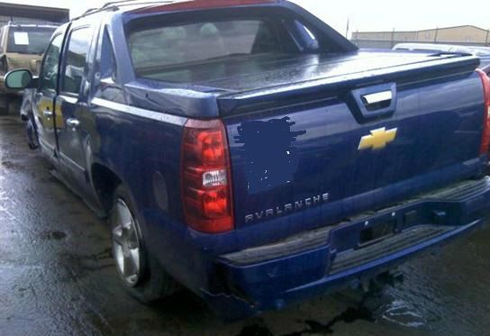 2013 Chevrolet Avalanche 4dr Sdn I4 CVT 2.5