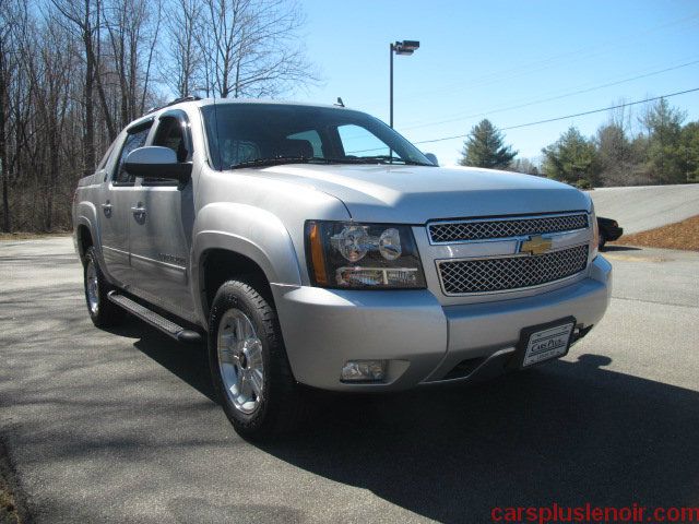 2013 Chevrolet Avalanche 4dr Sdn I4 CVT 2.5