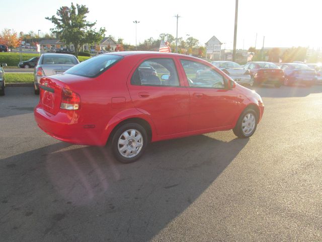 2004 Chevrolet Aveo 3.2 Sedan 4dr