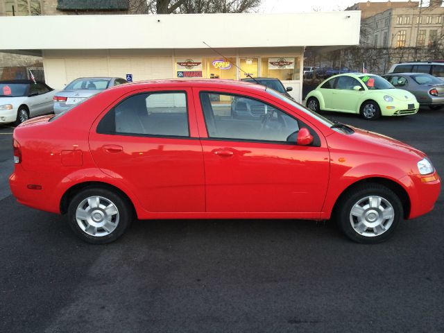 2004 Chevrolet Aveo 3.2 Sedan 4dr