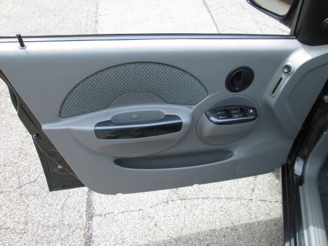 2004 Chevrolet Aveo Touring W/nav.sys