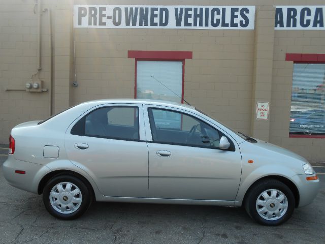 2004 Chevrolet Aveo 3.2 Sedan 4dr