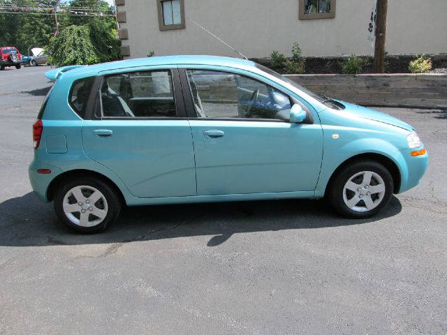 2005 Chevrolet Aveo SXT All Wheel Drive