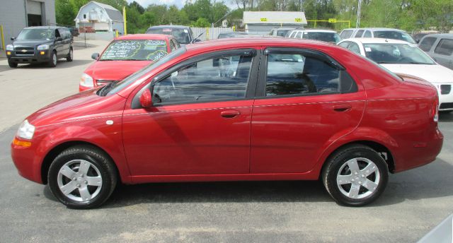 2006 Chevrolet Aveo Blk Ext With Silver Trin