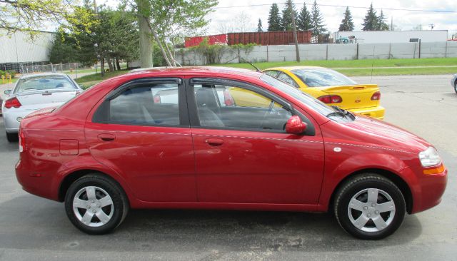 2006 Chevrolet Aveo Blk Ext With Silver Trin