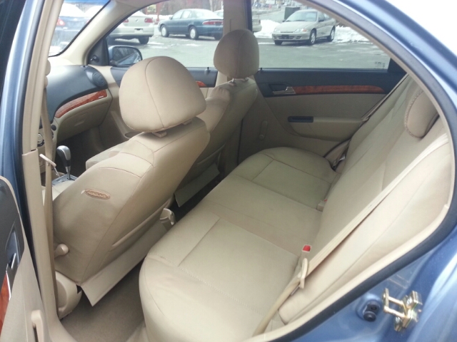 2007 Chevrolet Aveo 24 Box