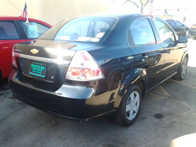 2007 Chevrolet Aveo Blk Ext With Silver Trin