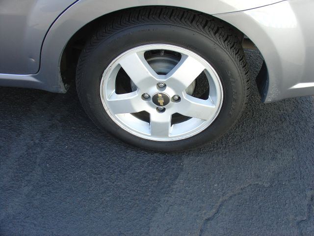 2007 Chevrolet Aveo Signature. Cypress Edition