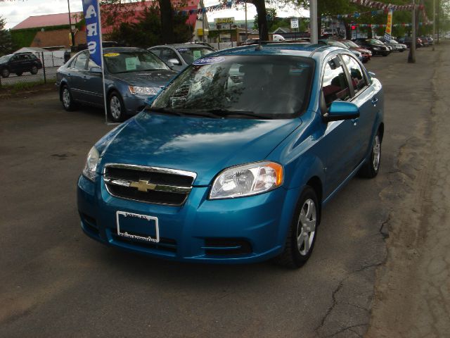 2009 Chevrolet Aveo Blk Ext With Silver Trin
