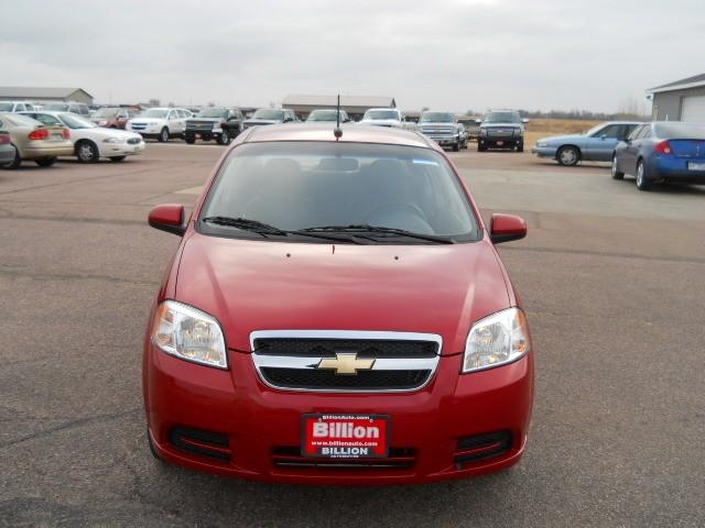 2009 Chevrolet Aveo 4dr Sdn I4 CVT 2.5