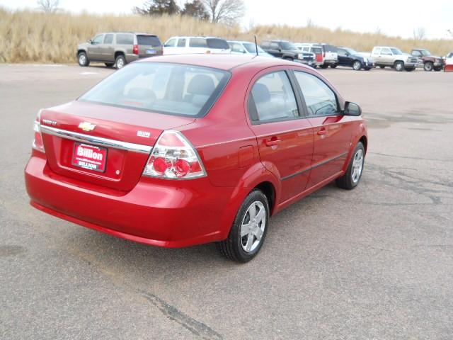 2009 Chevrolet Aveo 4dr Sdn I4 CVT 2.5