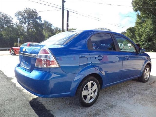 2009 Chevrolet Aveo 4dr Sdn I4 CVT 2.5