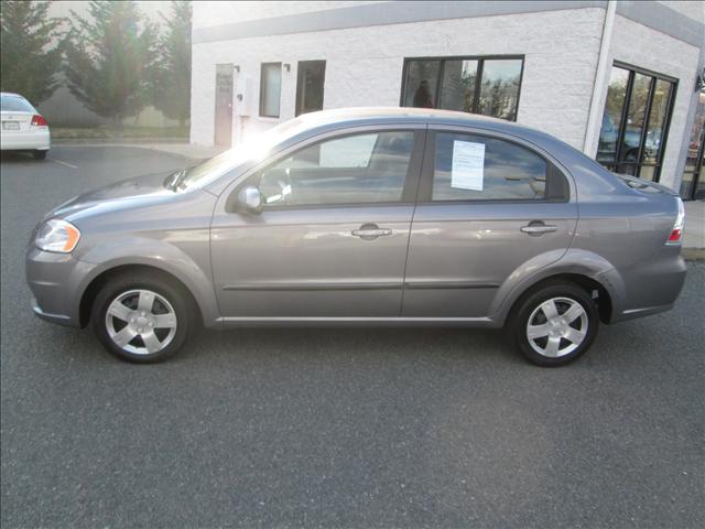 2010 Chevrolet Aveo 4dr Sdn I4 CVT 2.5