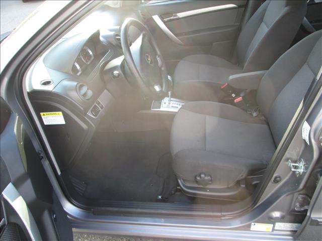 2010 Chevrolet Aveo 4dr Sdn I4 CVT 2.5
