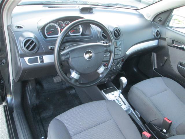 2010 Chevrolet Aveo 4dr Sdn I4 CVT 2.5