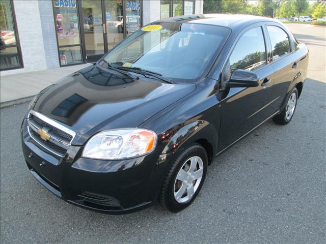 2010 Chevrolet Aveo 4dr Sdn I4 CVT 2.5