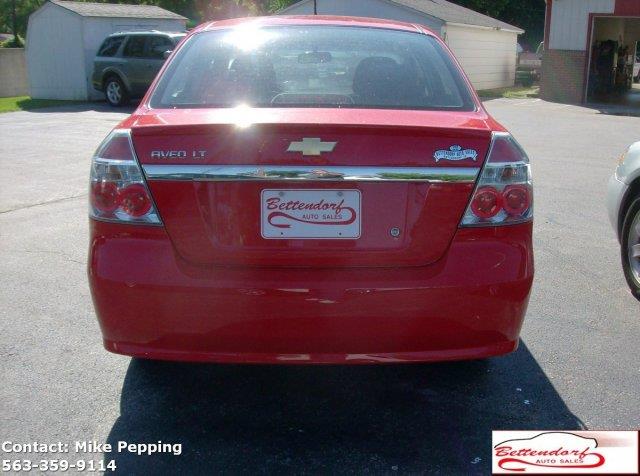 2010 Chevrolet Aveo 4dr Sdn I4 CVT 2.5