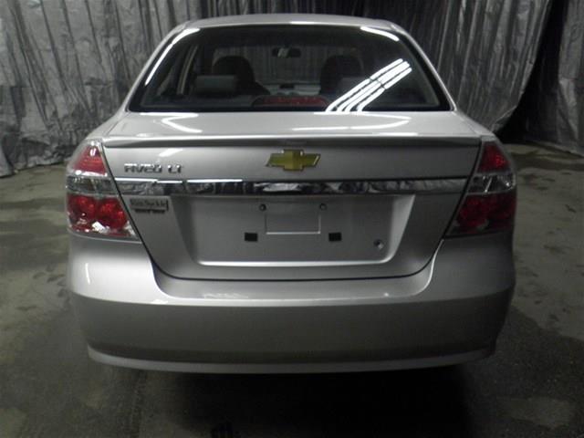 2011 Chevrolet Aveo 2dr Cpe Touring Auto