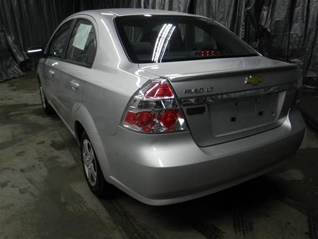 2011 Chevrolet Aveo 2dr Cpe Touring Auto