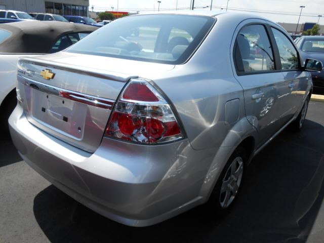 2011 Chevrolet Aveo SL1