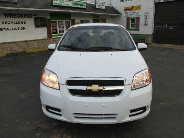 2011 Chevrolet Aveo Signature. Cypress Edition