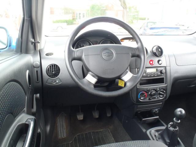 2008 Chevrolet Aveo5 4WD Crew Cab 143.5 LT W/1lt