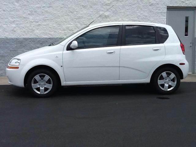 2008 Chevrolet Aveo5 4WD Crew Cab 143.5 LT W/1lt