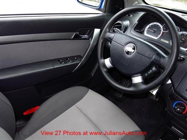 2009 Chevrolet Aveo5 Leather - Sunroof