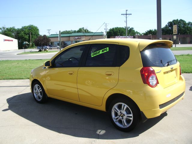 2011 Chevrolet Aveo5 4dr AWD SUV