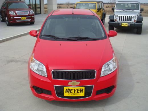 2011 Chevrolet Aveo5 4dr Sdn I4 CVT 2.5