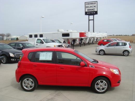 2011 Chevrolet Aveo5 4dr Sdn I4 CVT 2.5