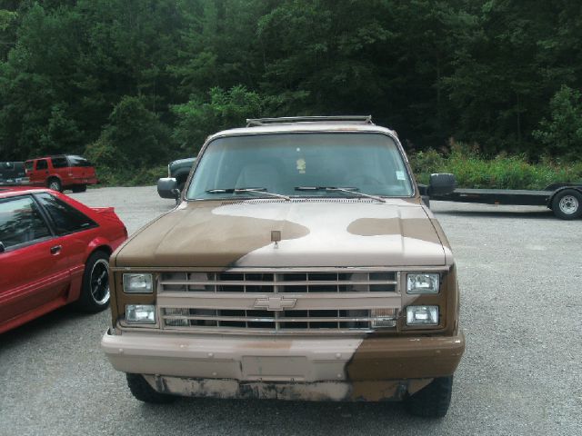 1986 Chevrolet Blazer Ram 3500 Diesel 2-WD