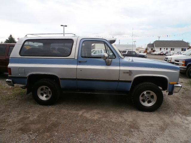 1987 Chevrolet Blazer Ram 3500 Diesel 2-WD