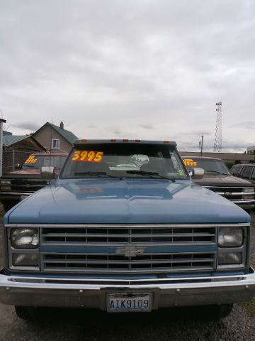 1987 Chevrolet Blazer Ram 3500 Diesel 2-WD