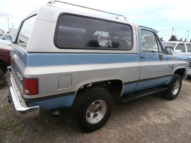 1987 Chevrolet Blazer Ram 3500 Diesel 2-WD
