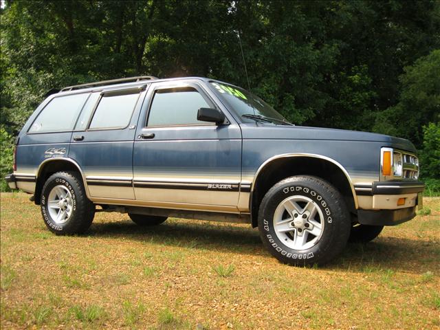 1993 Chevrolet Blazer 2WD Crew Cab 126.0 SLE2 Truck