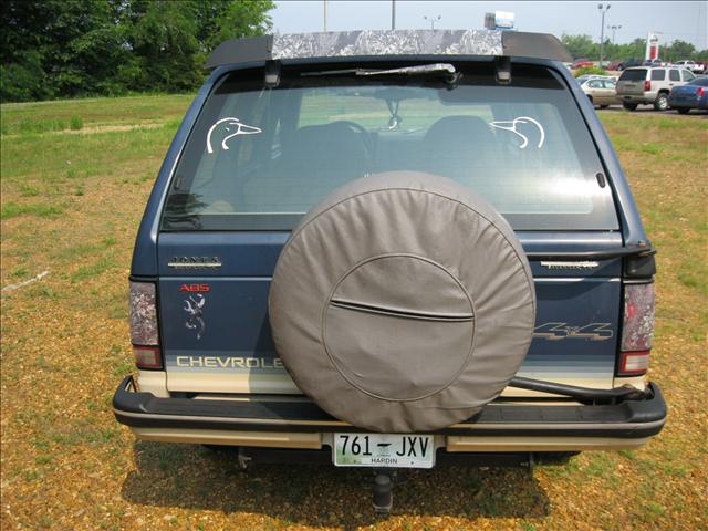 1993 Chevrolet Blazer 2WD Crew Cab 126.0 SLE2 Truck