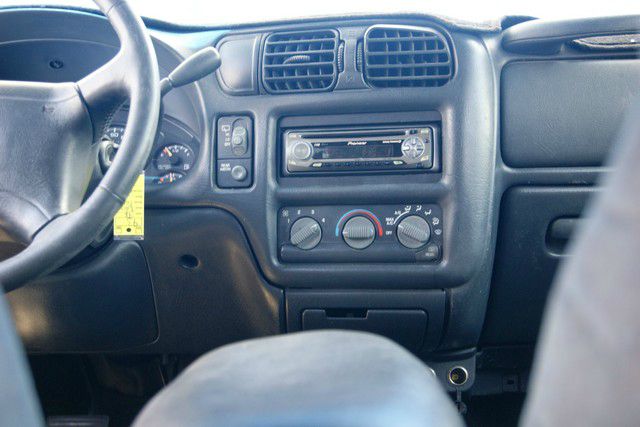 1998 Chevrolet Blazer Crew Denali