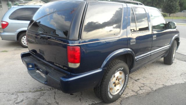 1999 Chevrolet Blazer Luxury 4WD W/ RES