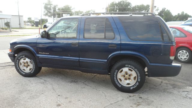 1999 Chevrolet Blazer Luxury 4WD W/ RES