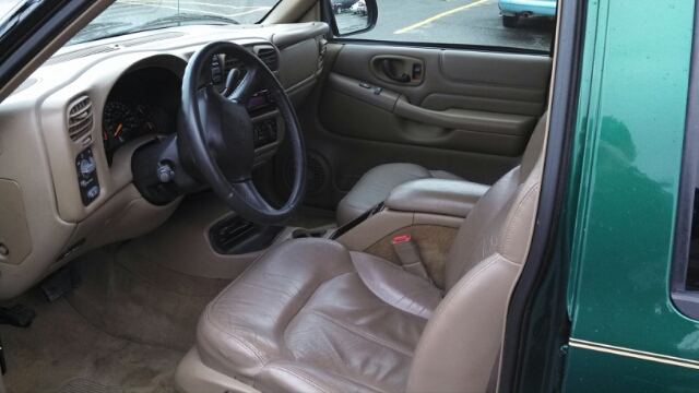 1999 Chevrolet Blazer XLT 2WD