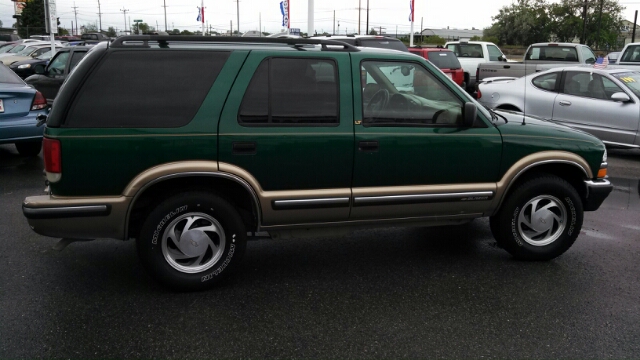 1999 Chevrolet Blazer XLT 2WD