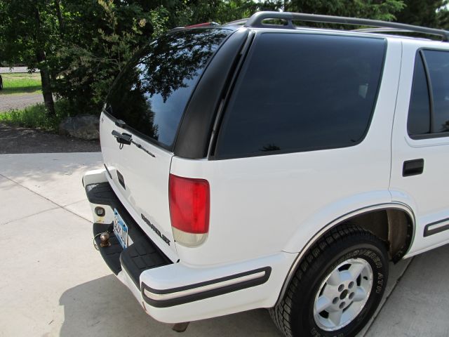 1999 Chevrolet Blazer Camry LE