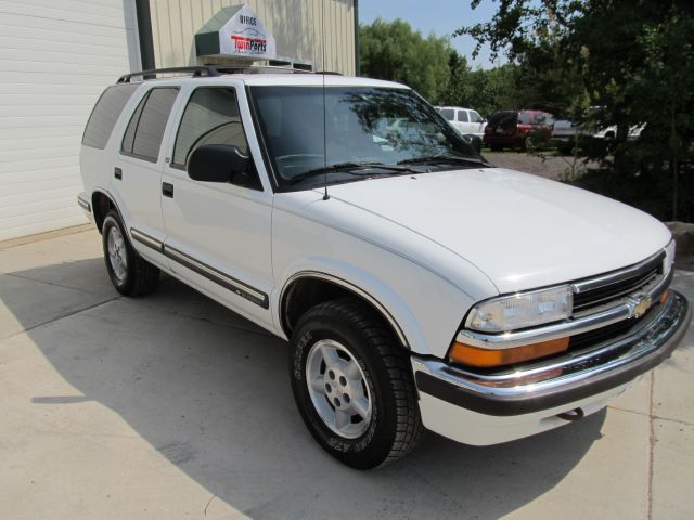 1999 Chevrolet Blazer Camry LE